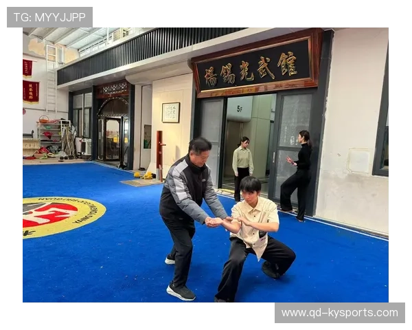 专家提醒:校园武术项目应坚决杜绝实战对抗和危险动作示范 专家提醒:校园武术项目应坚决杜绝实战对抗和危险动作示范